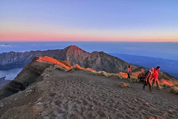 Rinjani 2 Days 1 Night Summit Package � via Sembalun